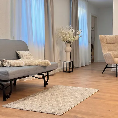 Apartament 100qm Fuer 6 Mit Privatparkplatz