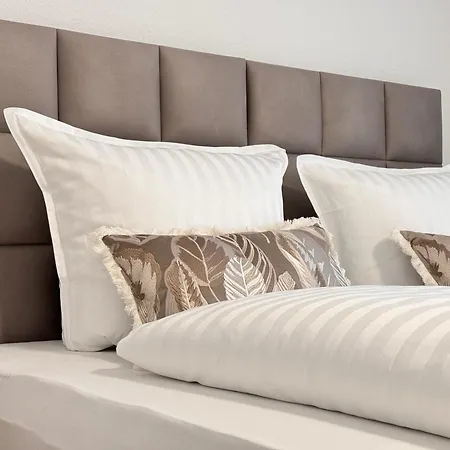 100qm Fuer 6 Mit Privatparkplatz *