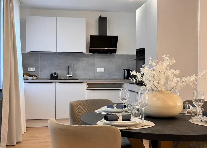 100qm Fuer 6 Mit Privatparkplatz 公寓